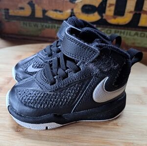 Nike Sneakers, Infant Size 3, Team Hustle D7, Black High Tops, Basketball Shoes